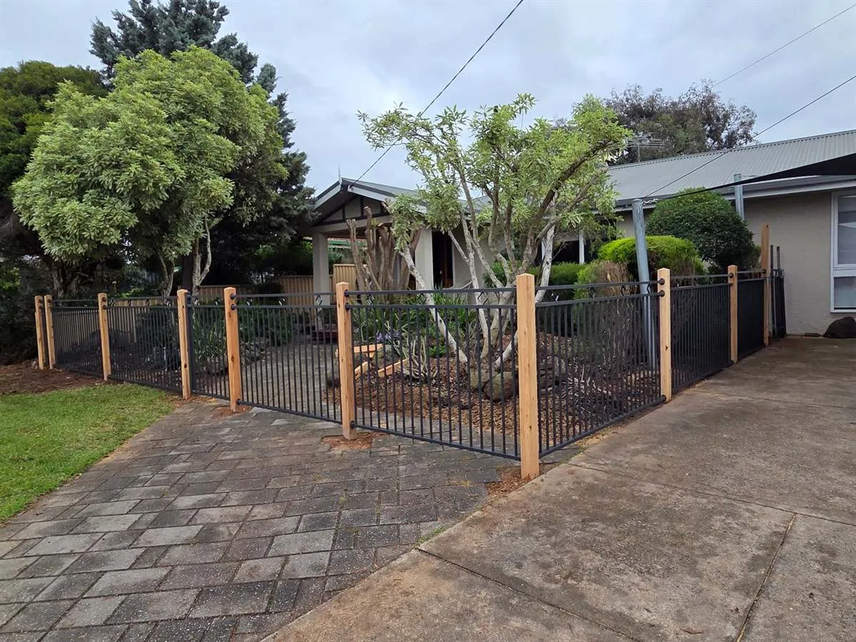 Aluminium and Steel Fencing